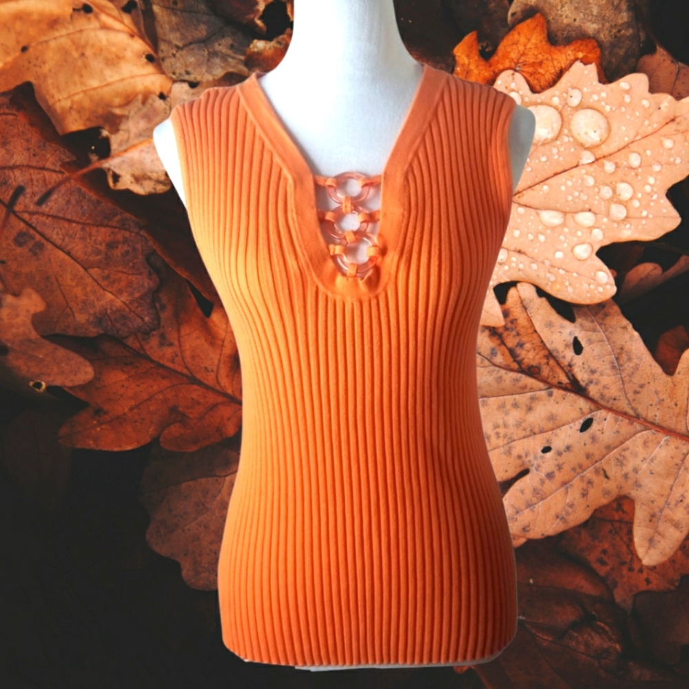 🦋C'est City Ready For Fall Pumpkin Orange Ring Detail Top